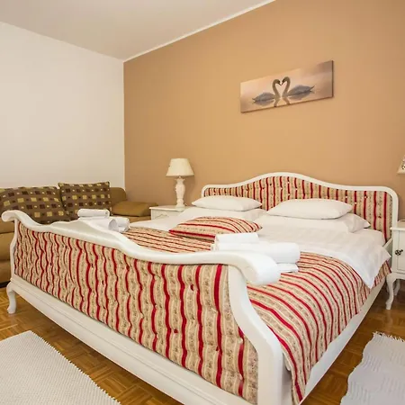 Beautiful In Prime Location Poreč